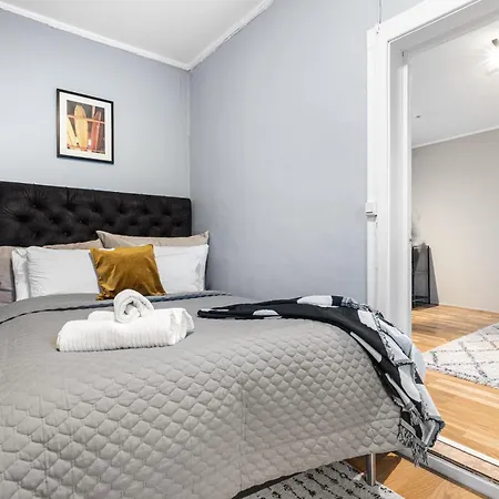 Appartement And Big With Private Entrance *