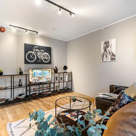 And Big With Private Entrance Appartement *