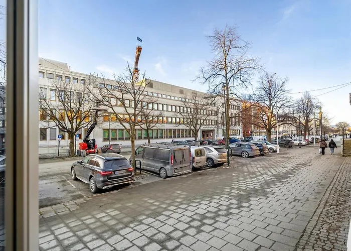 And Big With Private Entrance Appartement *
